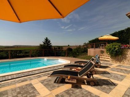 La Dame Blanche Bed & Breakfast Berig-Vintrange Exterior photo